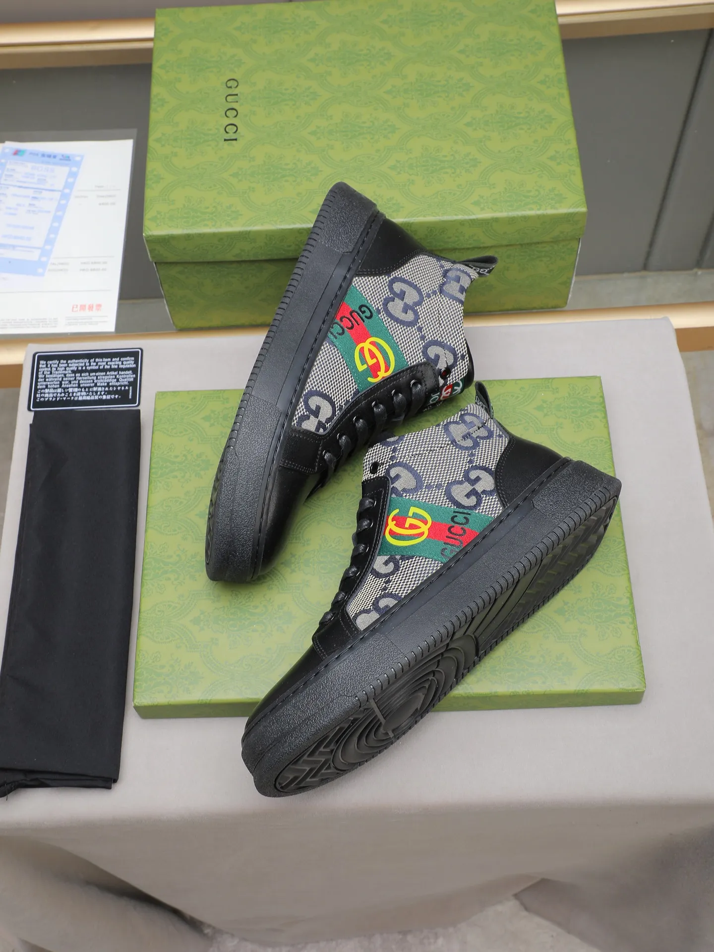 💶PP420 [GUCCI] Men’s classic Gucci high-top casual shoes. The uppers are made of imported cowhide from Italy and mesh lining. They are fine in workmanship and high-end. Has a fashionable and exemplary look. Original rubber wear-resistant and anti-slip outsole. Code number: 38-45 (45 is customized)